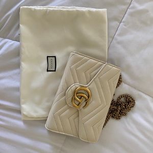 GUCCI Authentic GG Marmont Crossbody Bag
